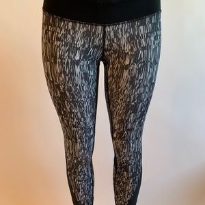 Nike Dri-Fit Capri Leggings